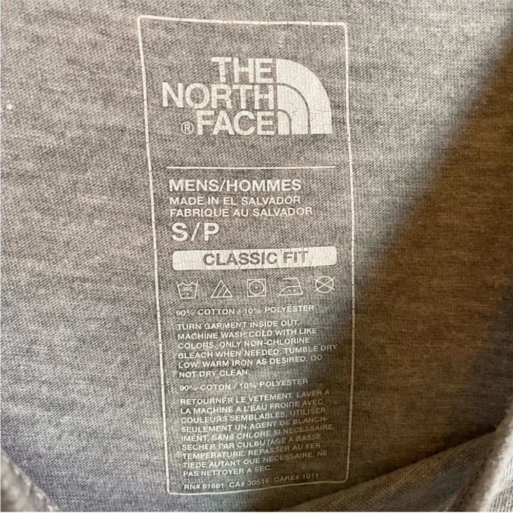 Men’s The North Face Short Sleeve T Shirt Small